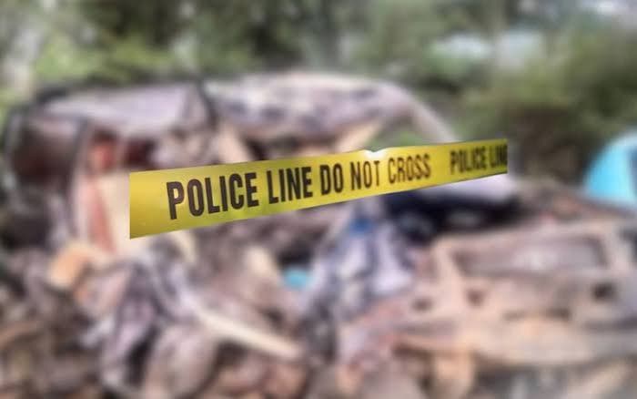 Five people killed, eight injured in Saturday morning road accident